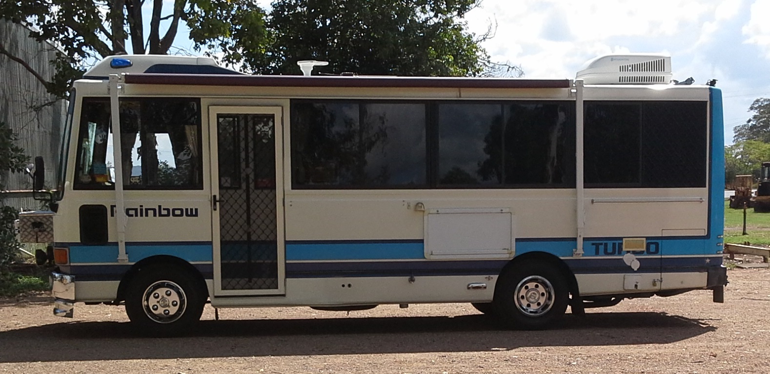 1987 Hino Rainbow Motorhome