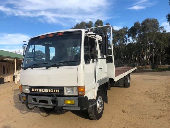 1989 MITSUBISHI FK417 TRAY
