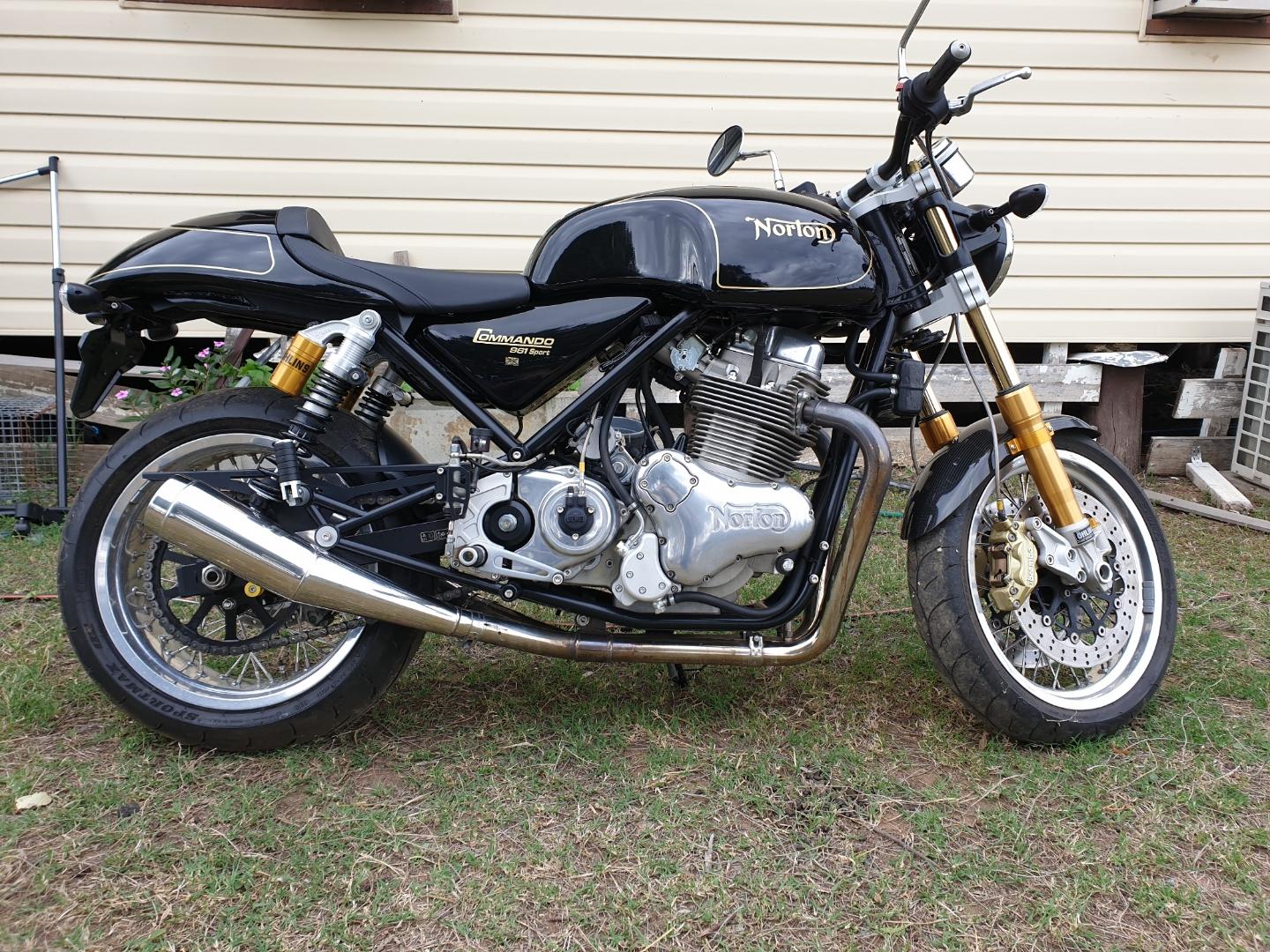 2015 NORTON COMMANDO 961SPORT