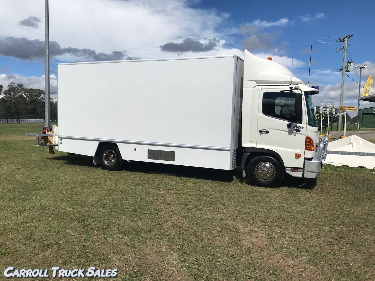 2007 Hino FC 1022 High Grade 500 Series