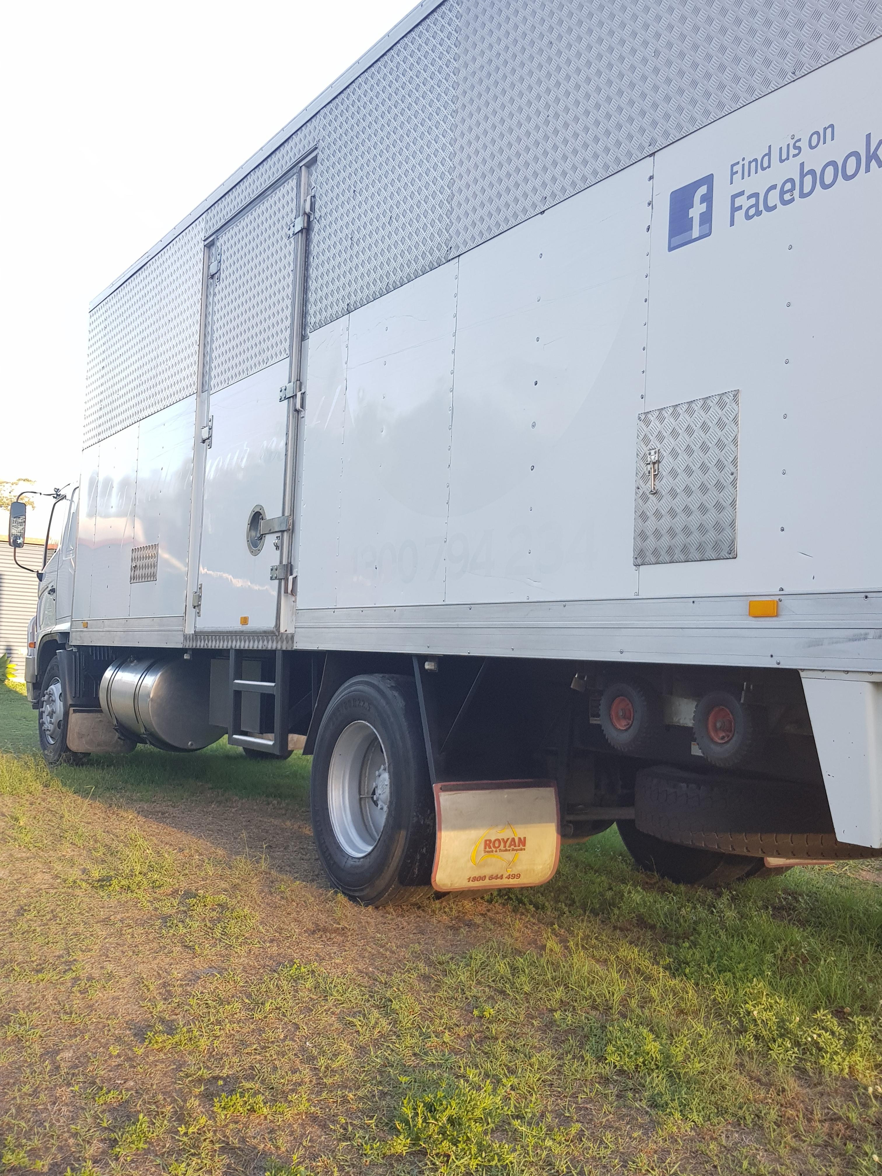 2005 HINO GH1J FURNITURE PANTECH 