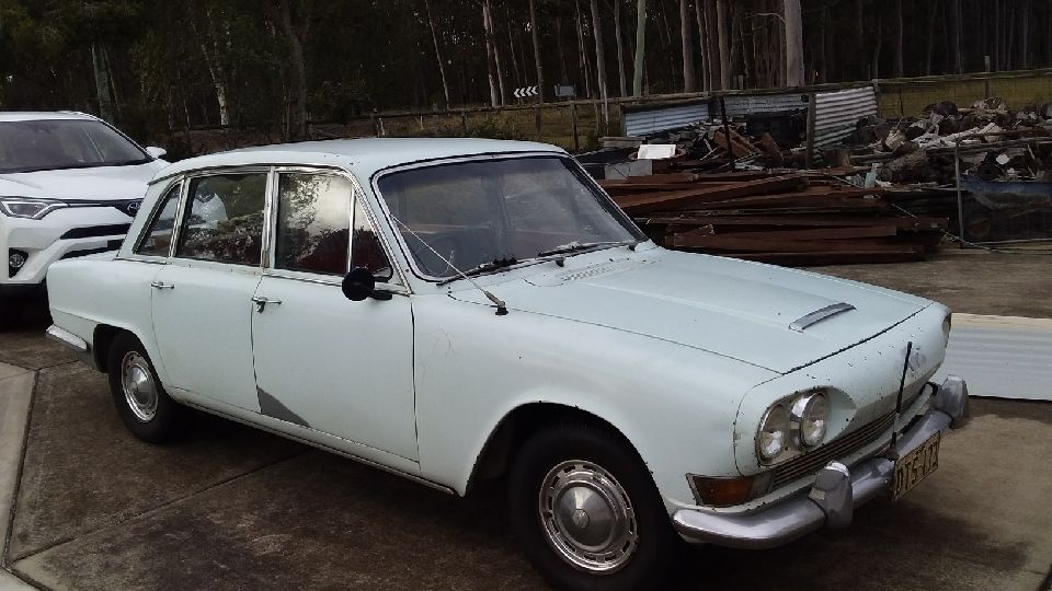 1964 TRIUMPH 2000 4D SEDAN