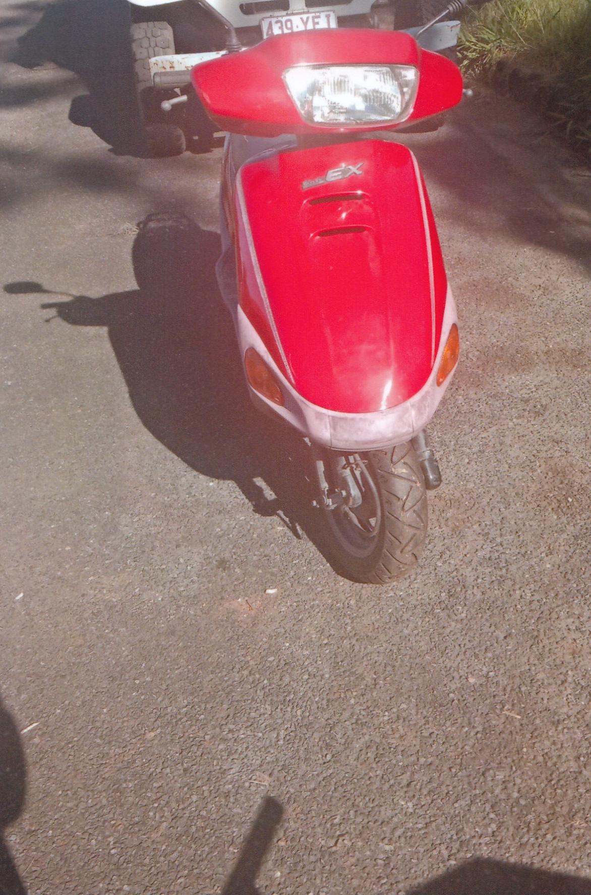 1996 HONDA SJ100 BALI SCOOTER