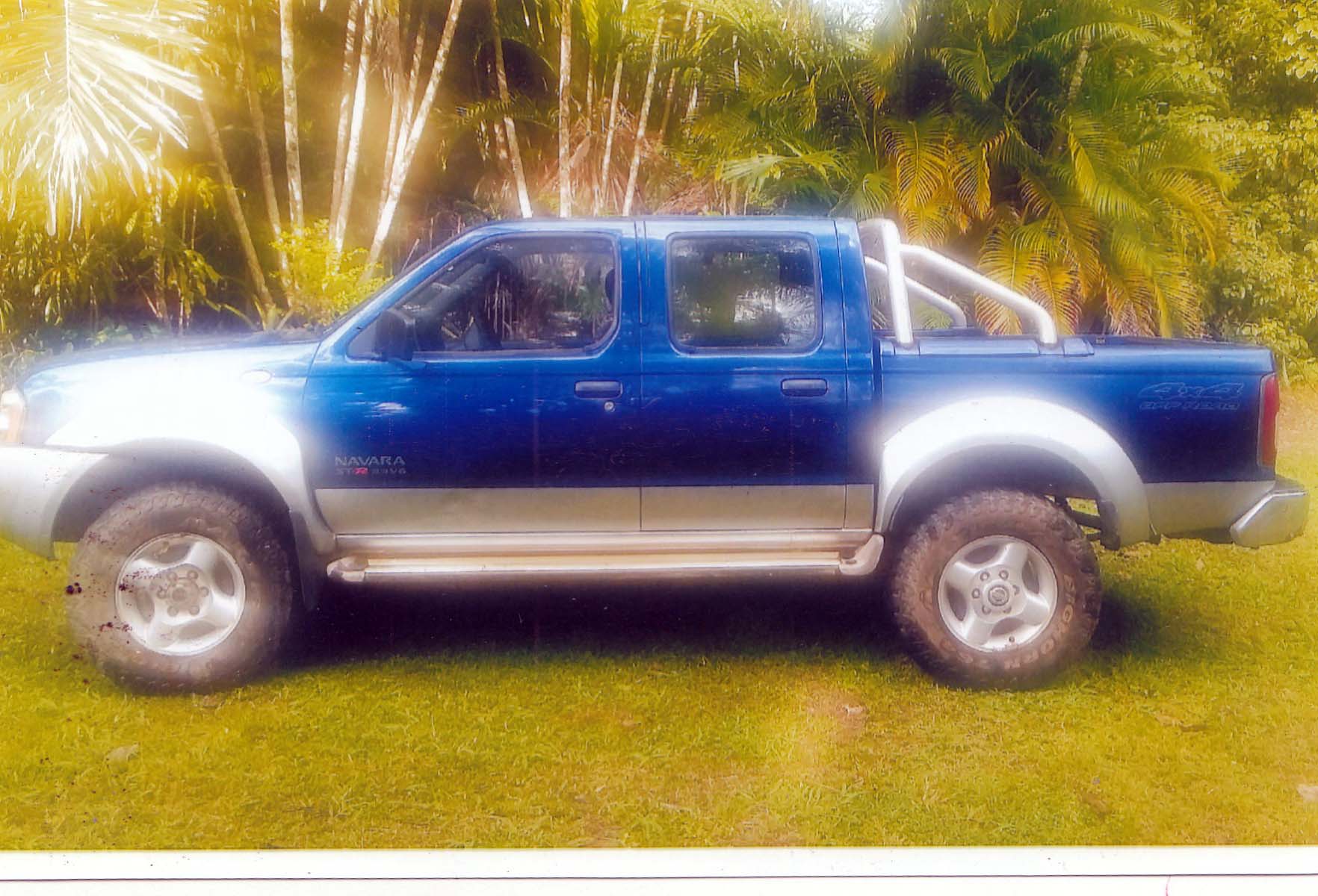 2004 NISSAN NAVARA D22 ST-R 