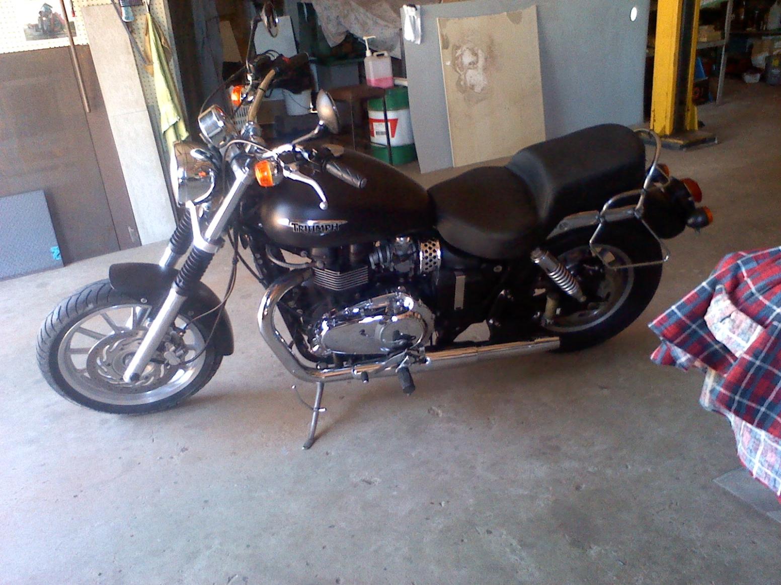 2009 TRIUMPH AMERICAN BONNEVILLE 898CC