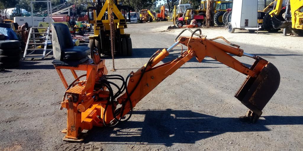 BOBCAT BACKHOE ATTACHMENT