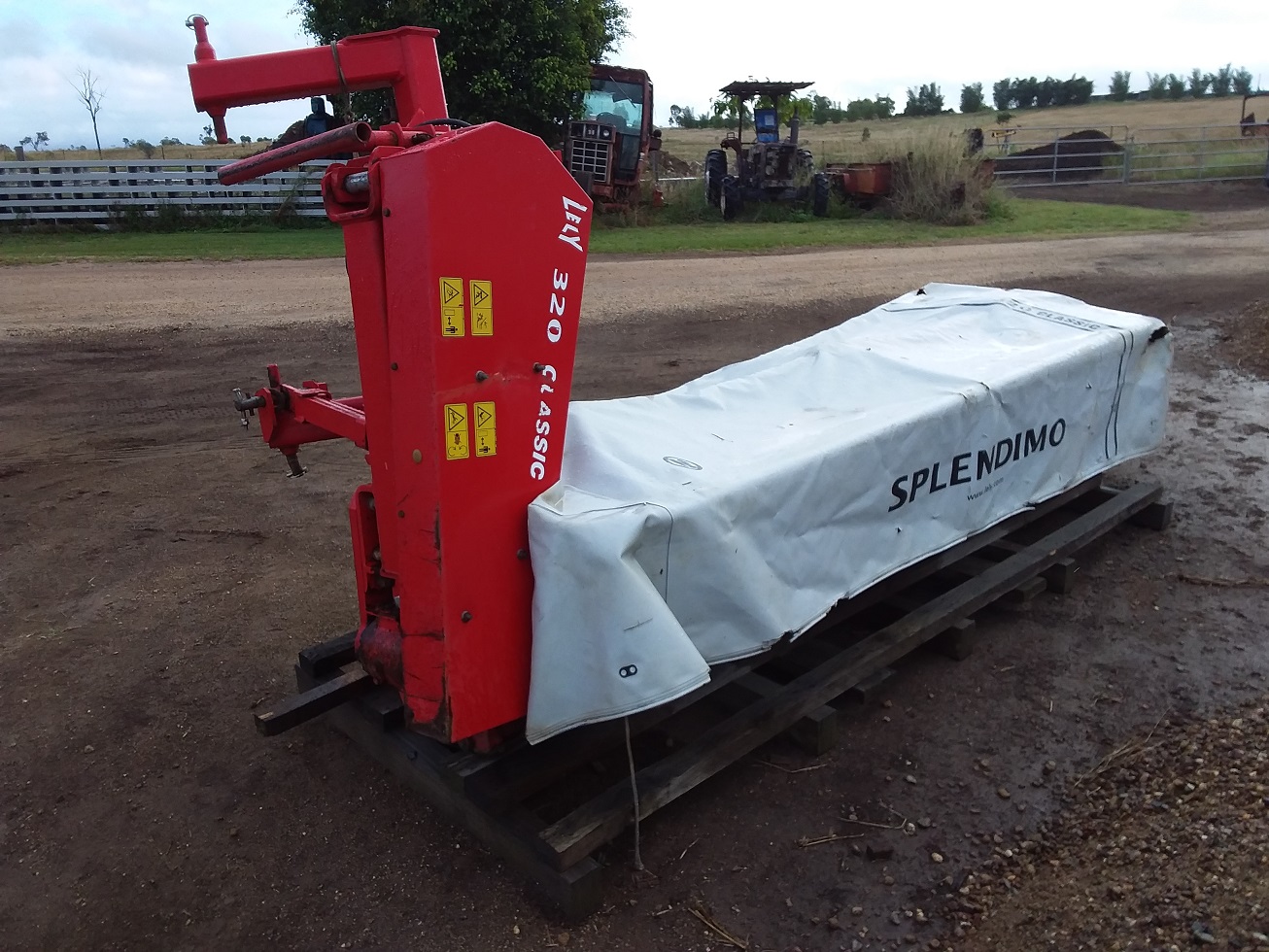 Lely 320 Classic Mowers