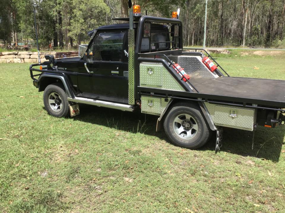 1985 TOYOTA LANDCRUISER 75 SERIES TRAY BACK UTE