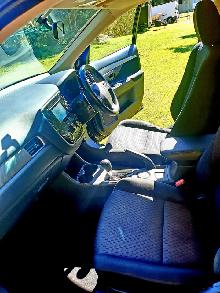 2012 MITSUBISHI OUTLANDER LS WAGON