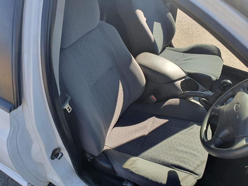 2000 FORD FALCON AU SUPER CAB UTILITY