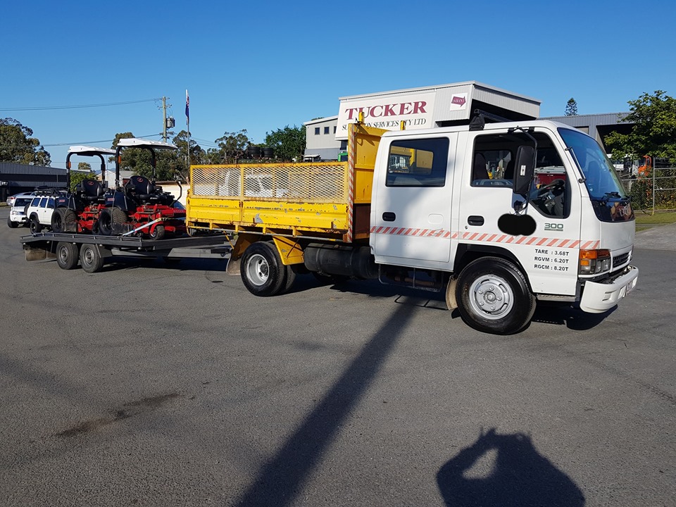 1999 ISUZU NPR 300 DUAL CAB TIPPER