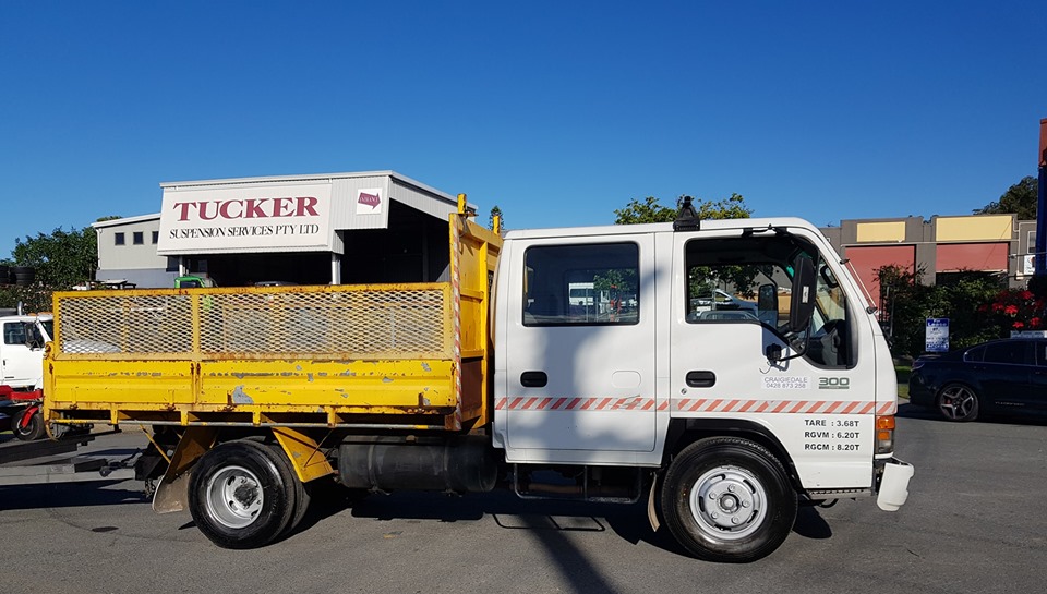 1999 ISUZU NPR 300 DUAL CAB TIPPER