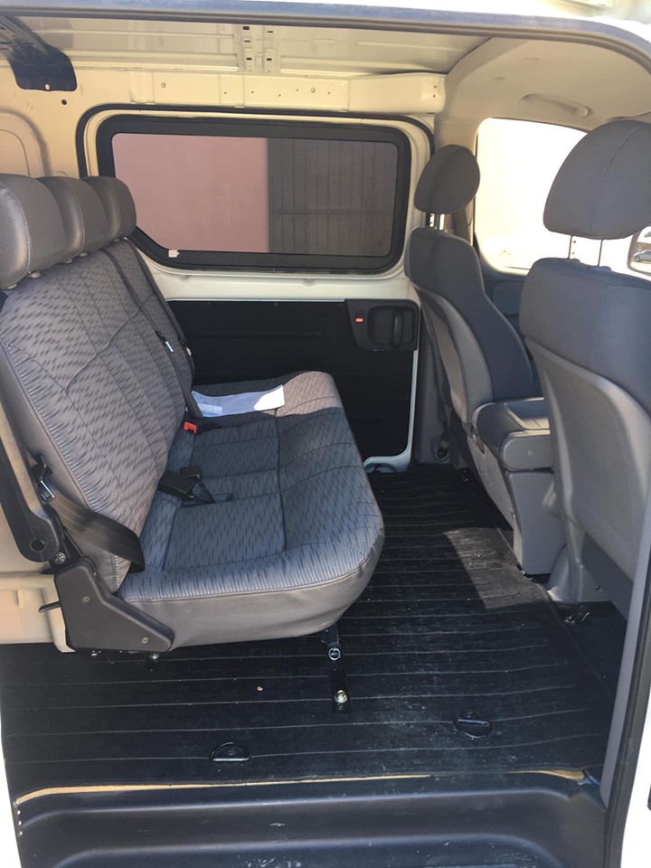 2009 HYUNDAI ILOAD VAN/CREW CAB