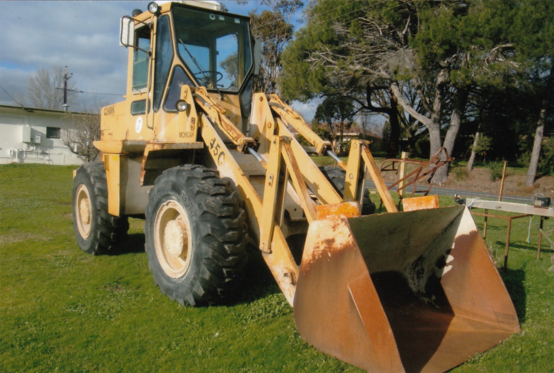 1995 CLARK MICHIGAN 45C LOADER