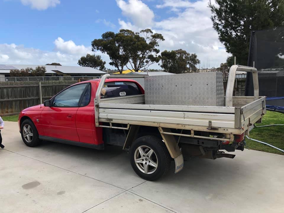 2003 HOLDEN COMMODORE VY ONE TONNER