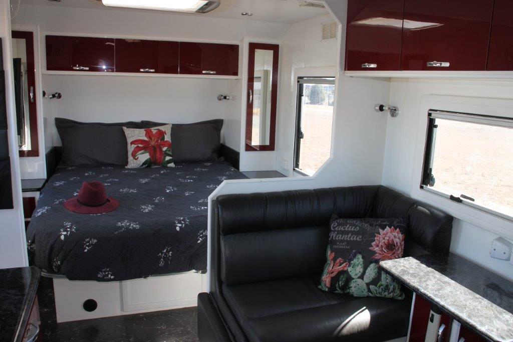 2016 BUSHMASTER BLUE GUM OFF ROAD CARAVAN