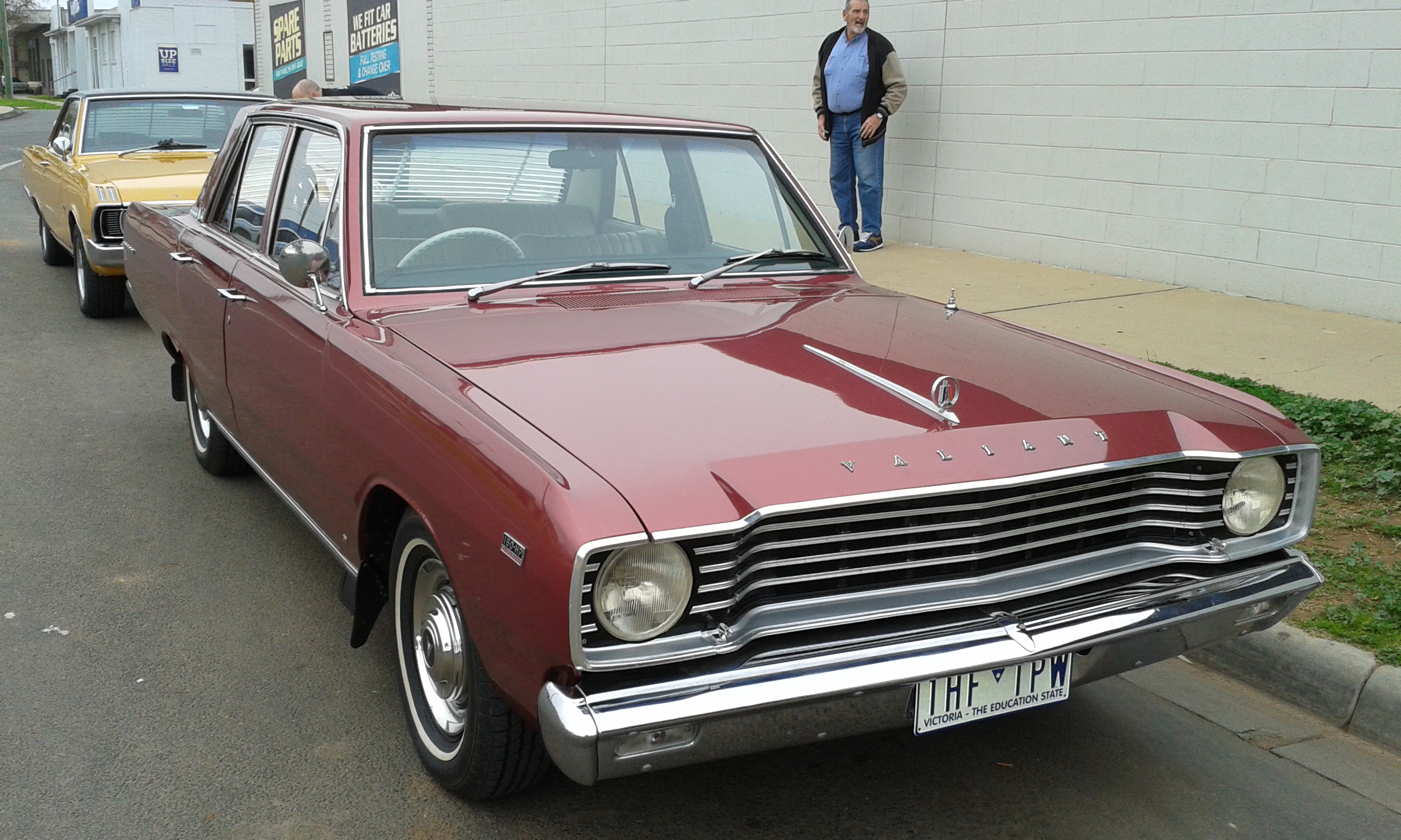 1968 CHRYSLER VALIANT VE 4D SEDAN