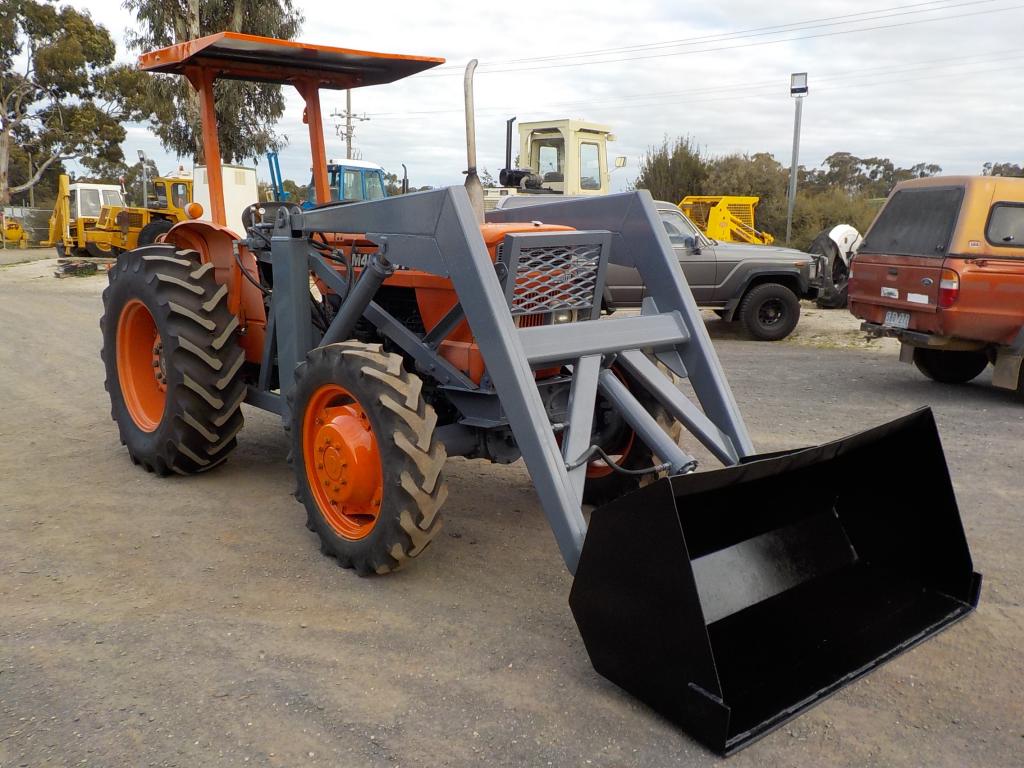 KUBOTA FEL TRACTOR
