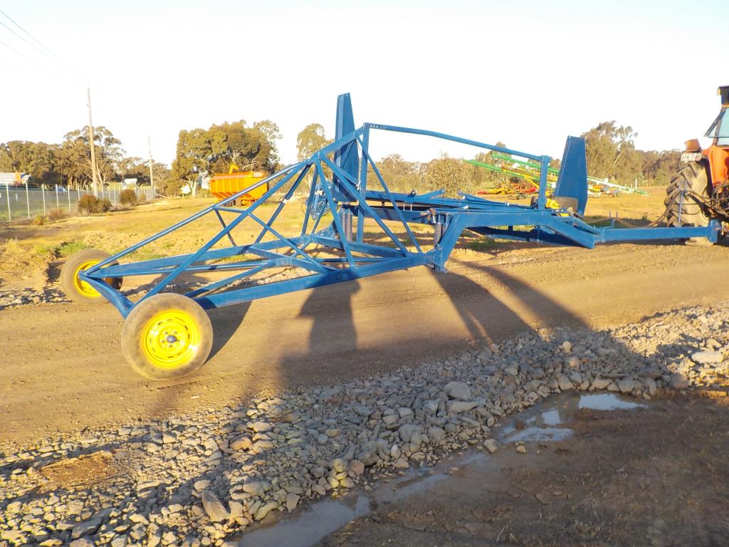 FARMOR LAND PLANE