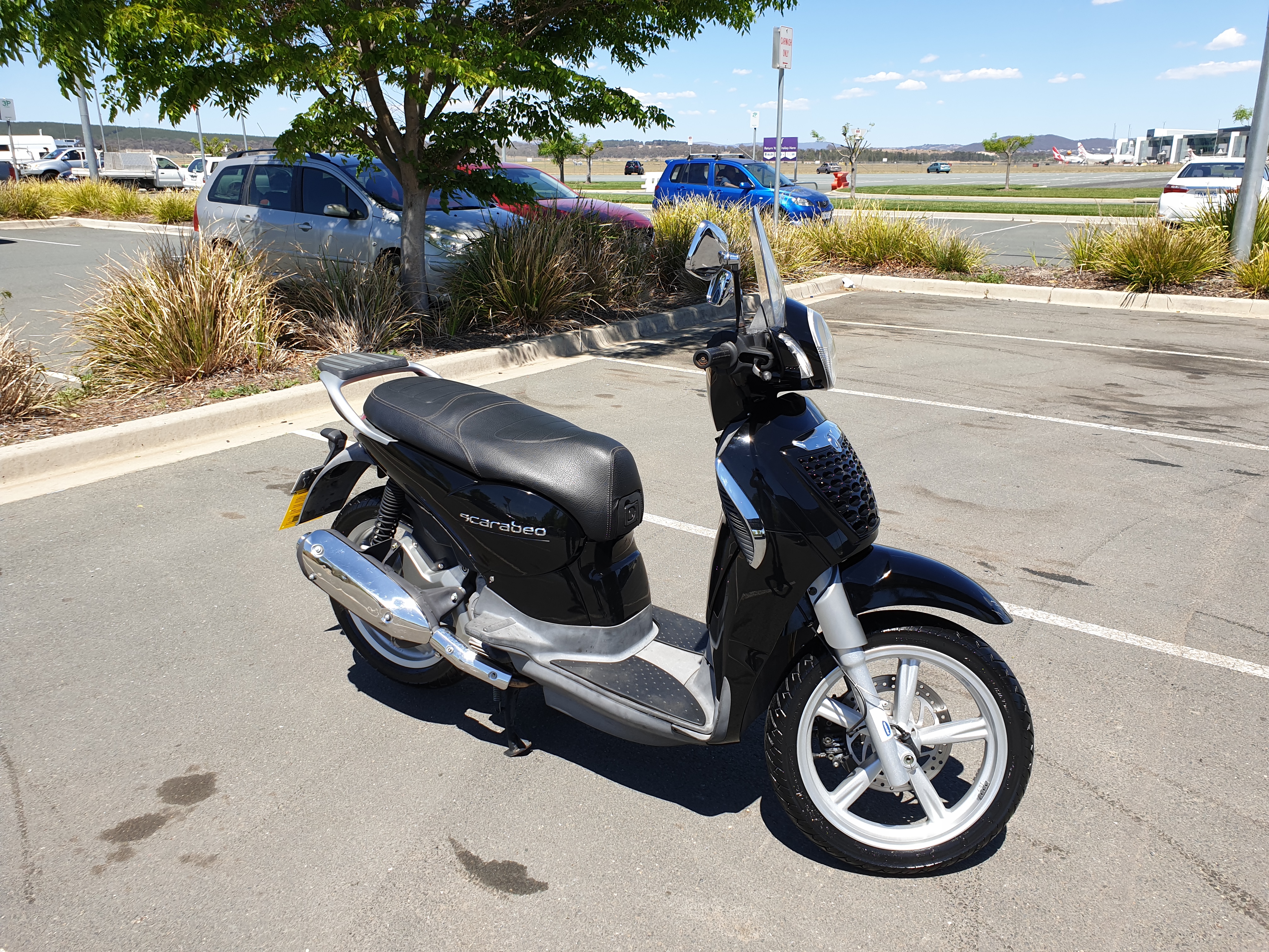 2010 APRILIA SCARABEO 200 SCOOTER