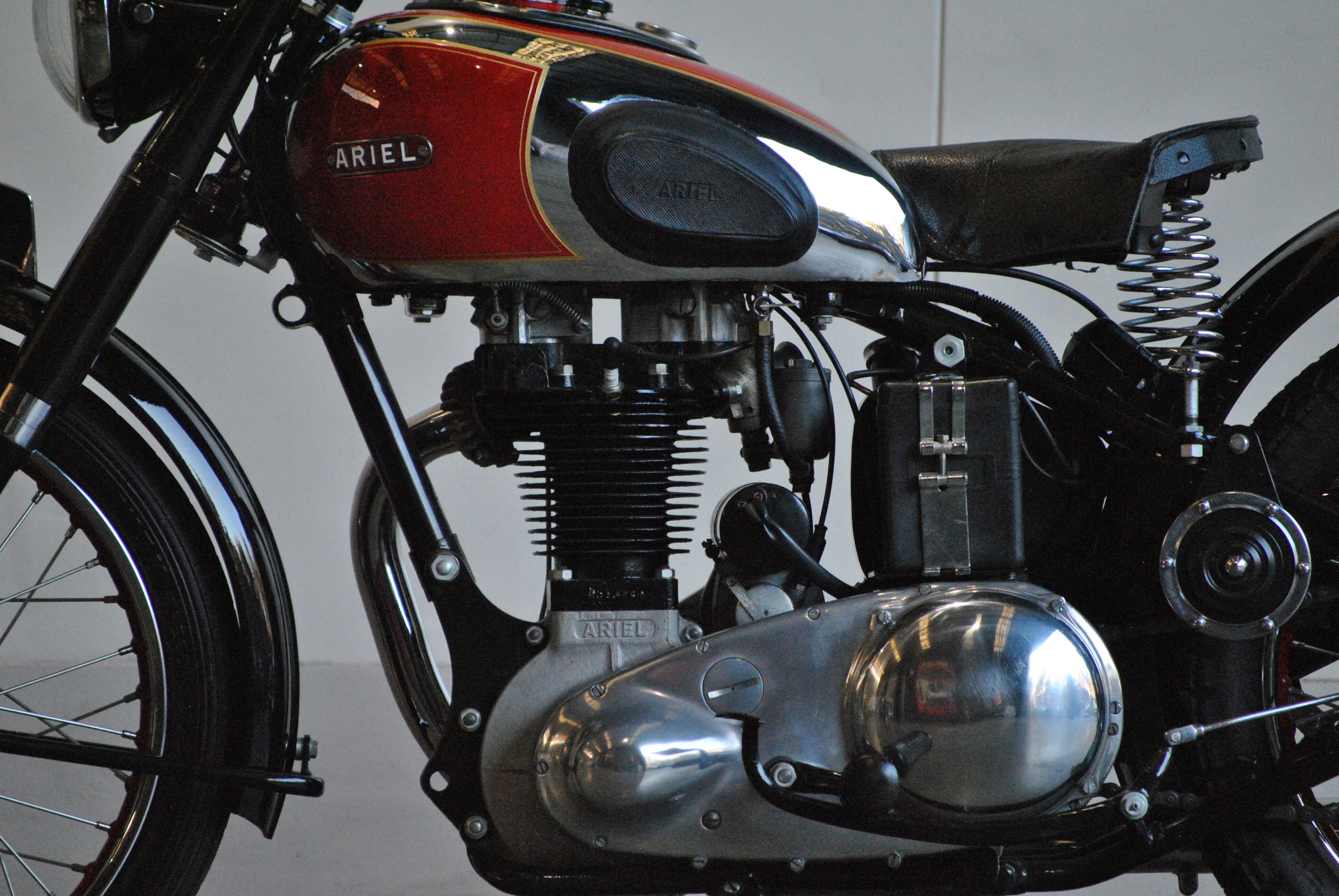 C1949 ARIEL RED HUNTER 500CC SINGLE