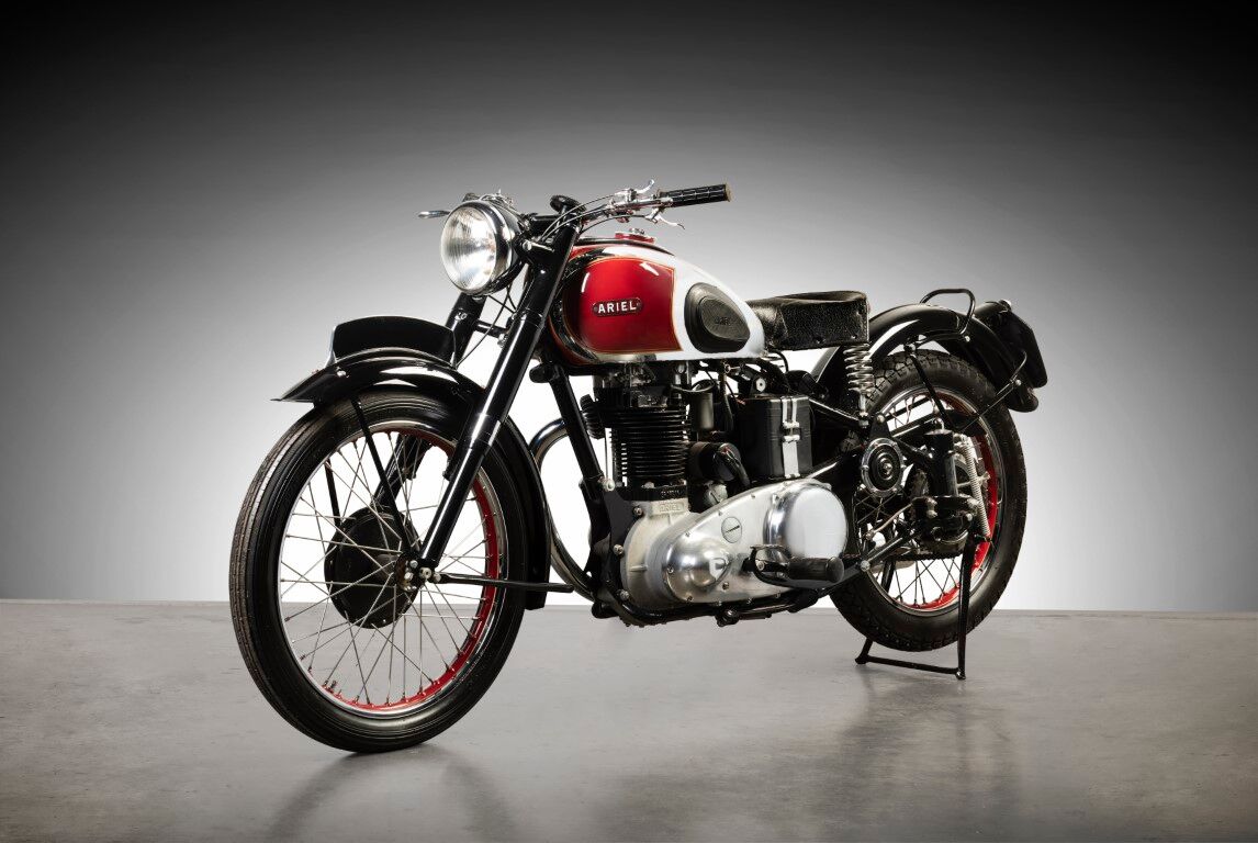C1949 ARIEL RED HUNTER 500CC SINGLE