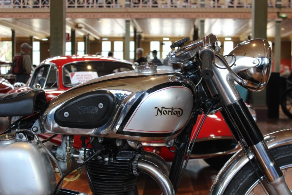 1949 NORTON DOMINATOR MODEL 7 ROAD