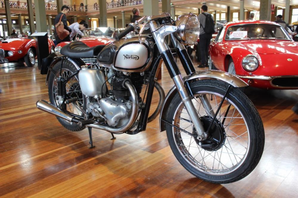 1949 NORTON DOMINATOR MODEL 7 ROAD