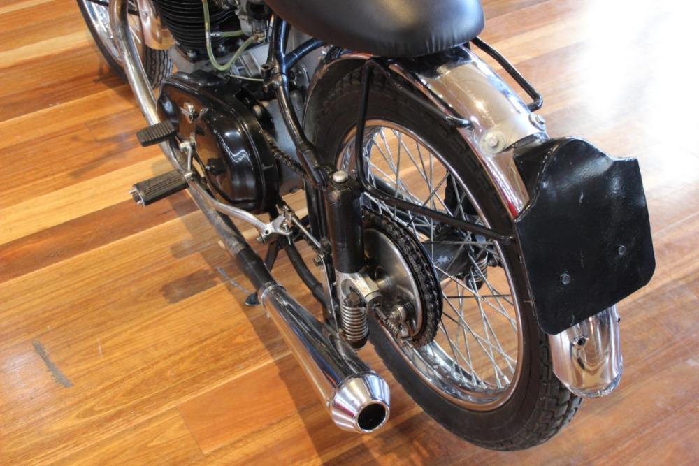 1949 NORTON DOMINATOR MODEL 7 ROAD