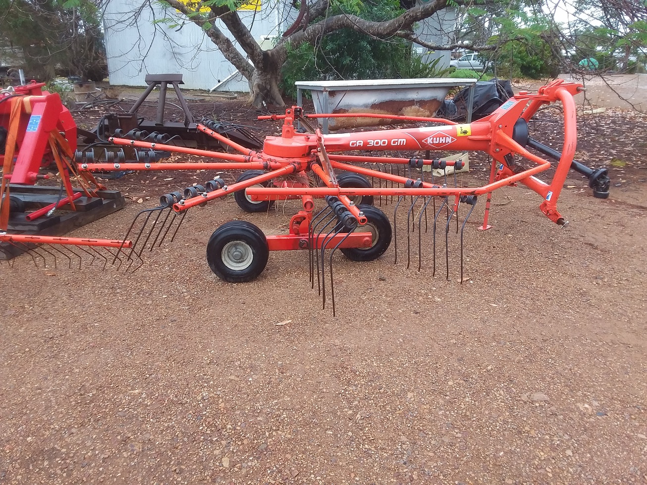 Khun GA300 Rotary Hay Rake