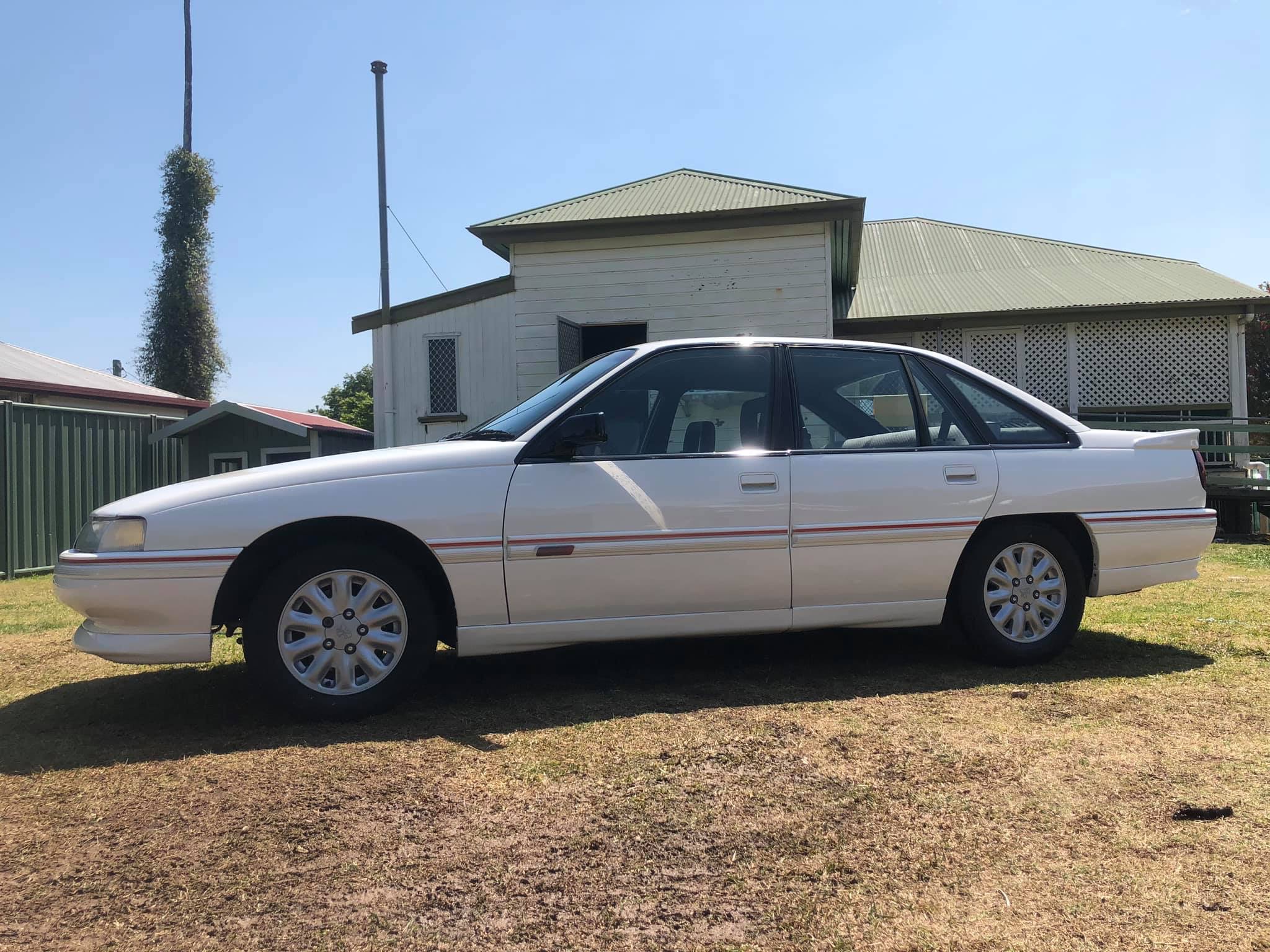 1990 HOLDEN COMMODORE VN SS