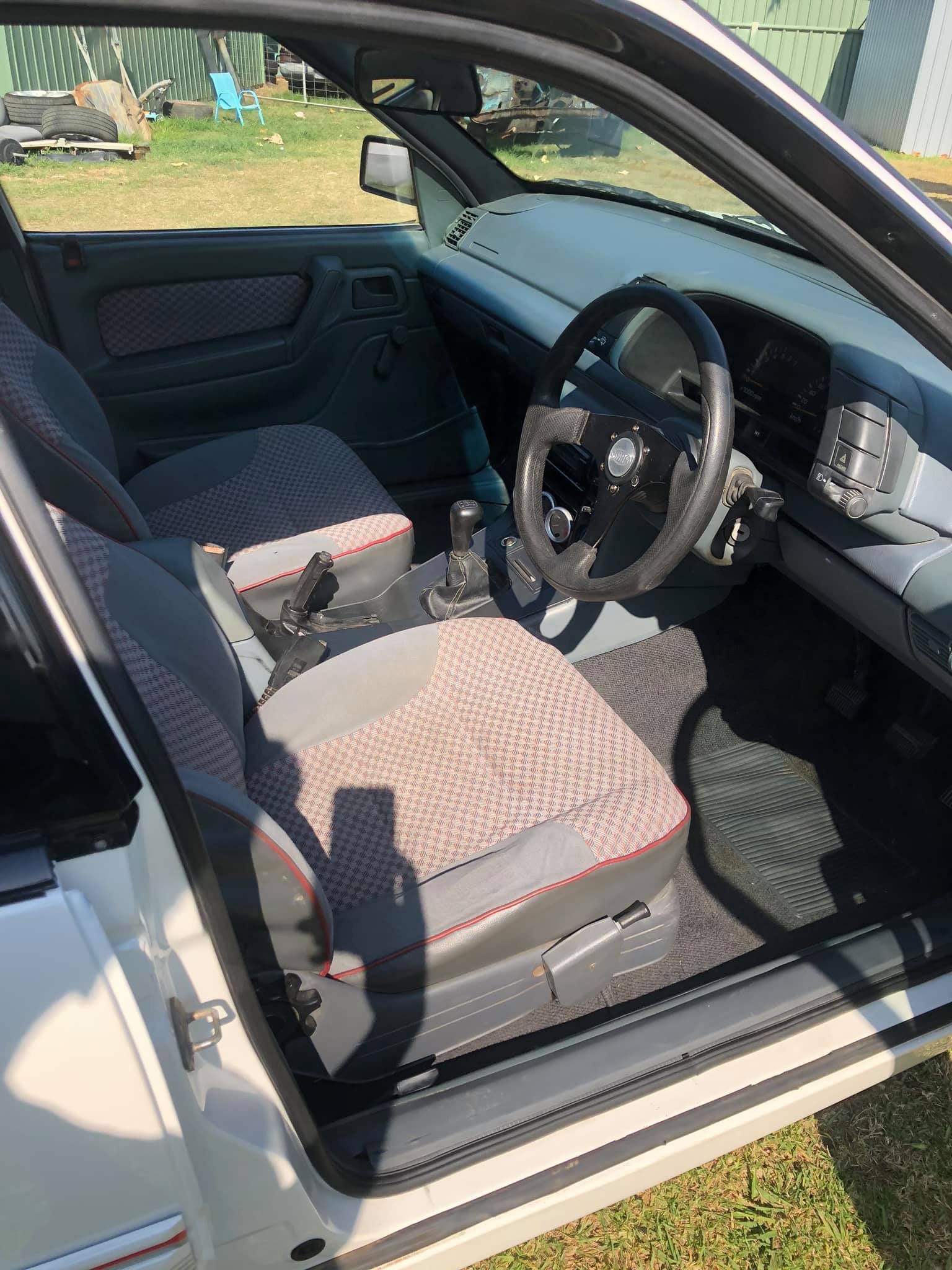 1990 HOLDEN COMMODORE VN SS