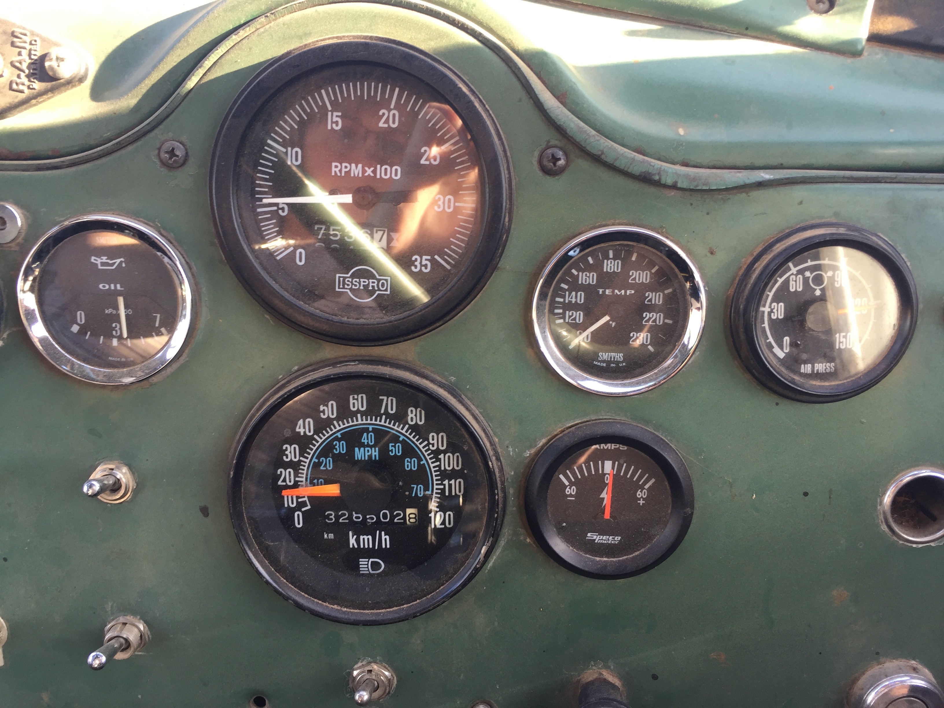 1964 MACK B MODEL