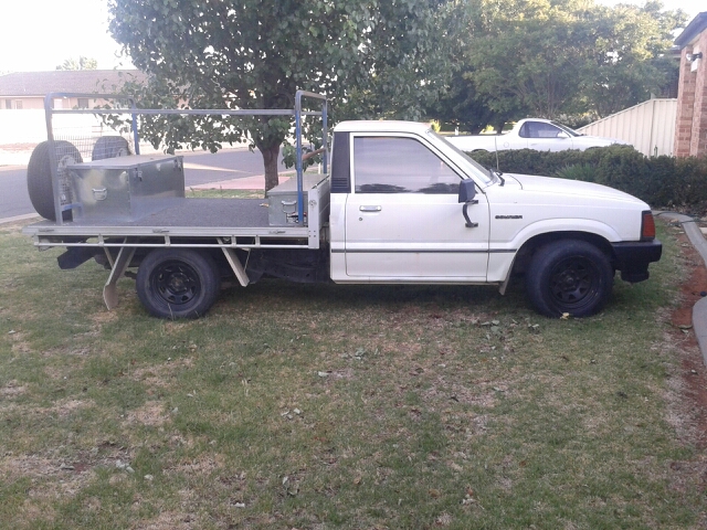 1989 FORD COURIER 5 SP MANUAL C/CHAS 