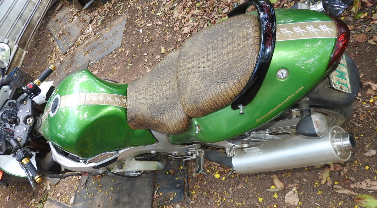 2000 SUZUKI GSX1300R (HAYABUSA)