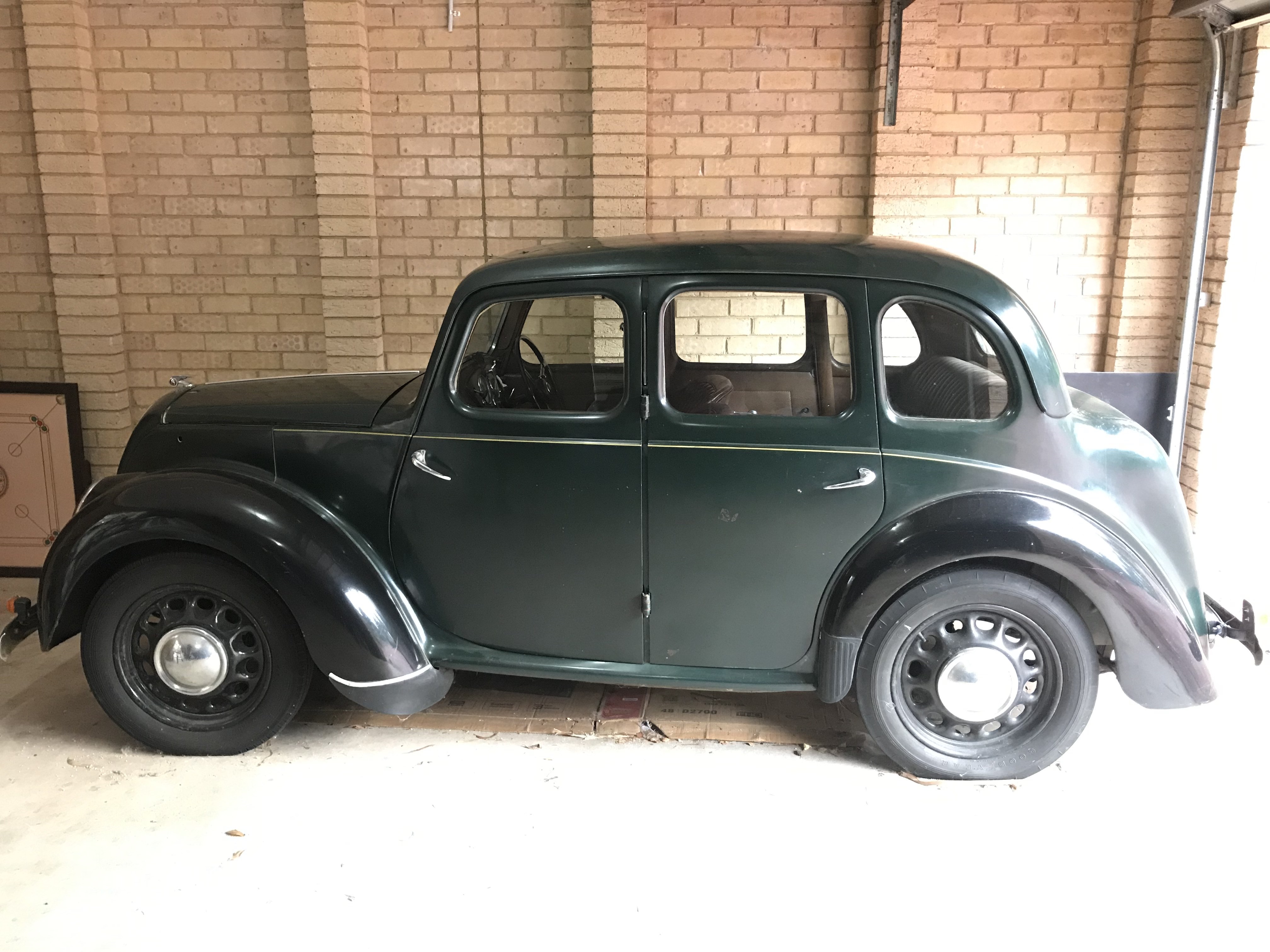 1948 MORRIS 8 SERIES E
