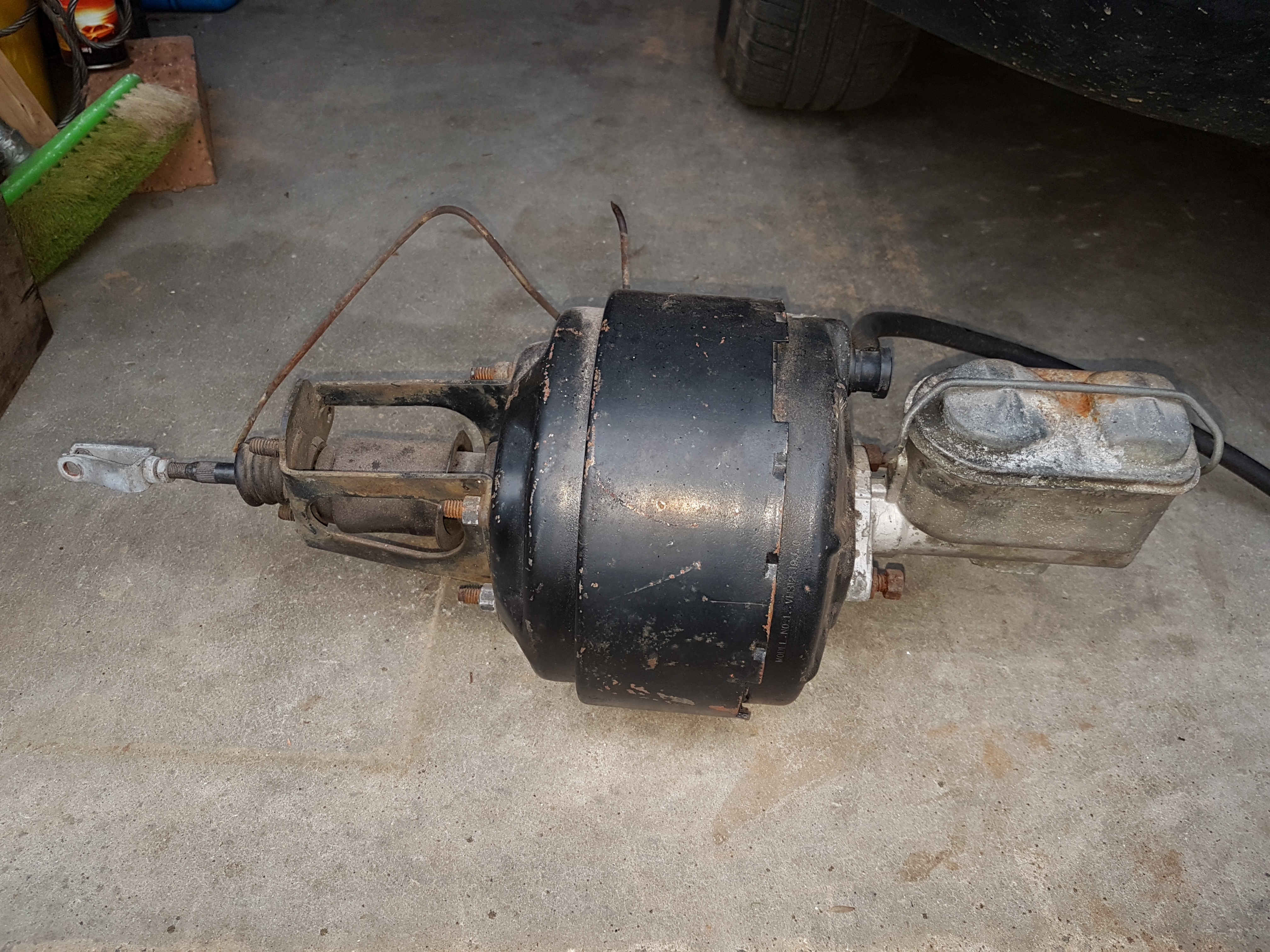 HOLDEN HK MONARO POWER BRAKE BOOSTER