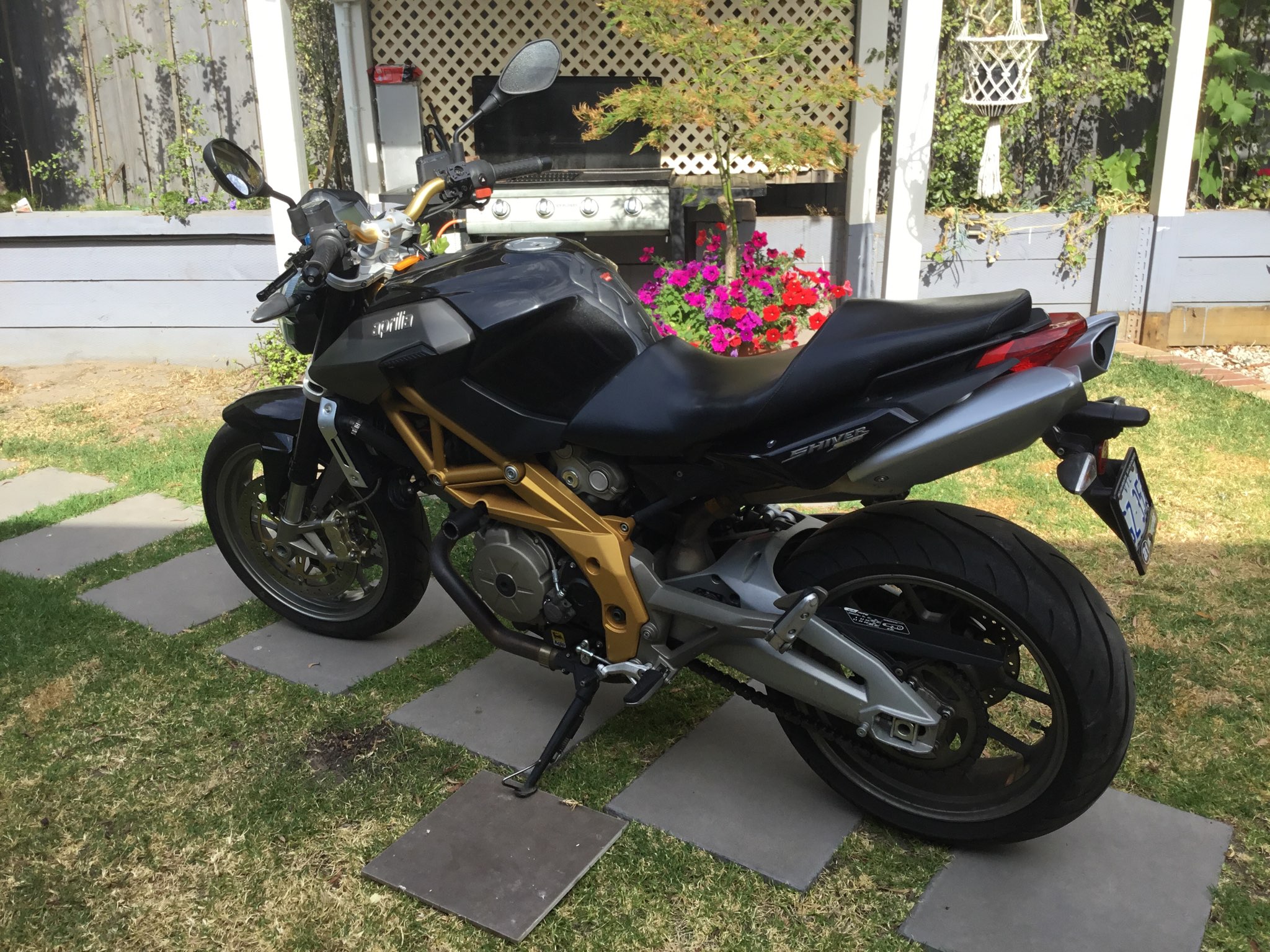 2008 APRILIA SL SHIVER 750 SPORTS
