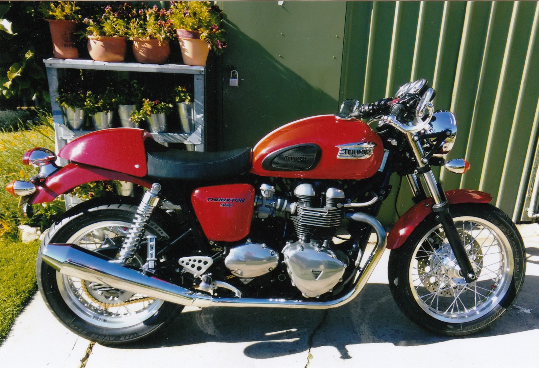 2010 TRIUMPH THRUXTON 900CC