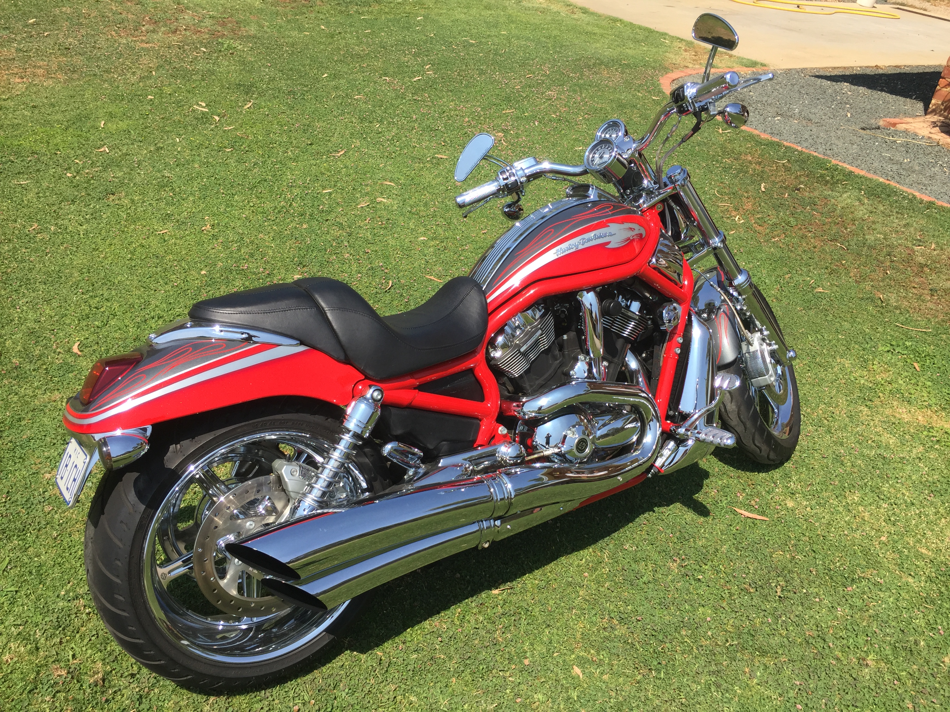 2006 HARLEY-DAVIDSON VRSCSE2 SCREAMIN' EAGLE V-ROD CRUISER 