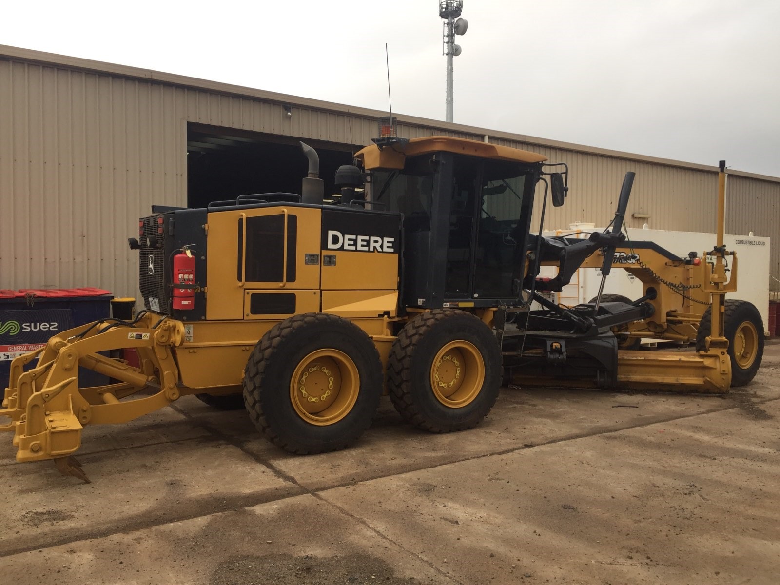 JOHN DEERE 772GP