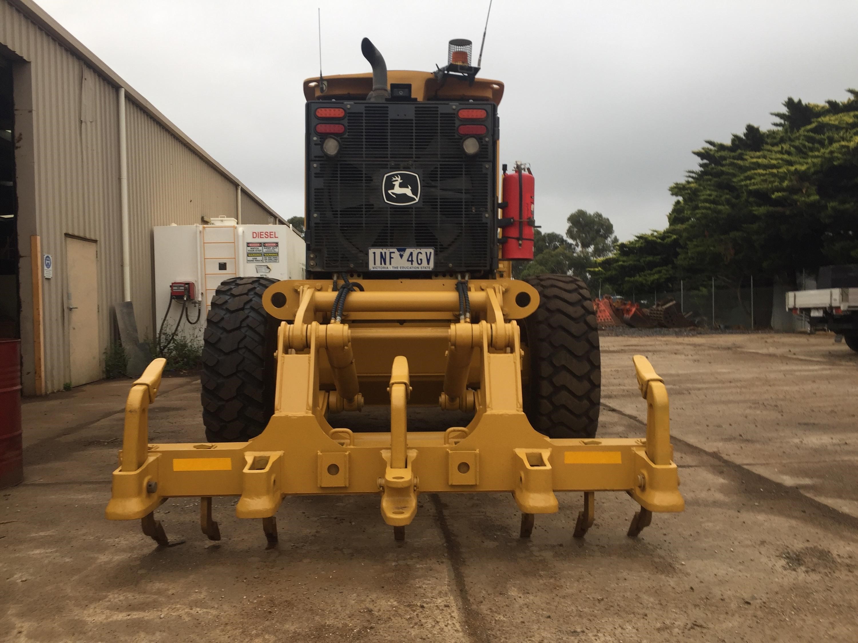 JOHN DEERE 772GP