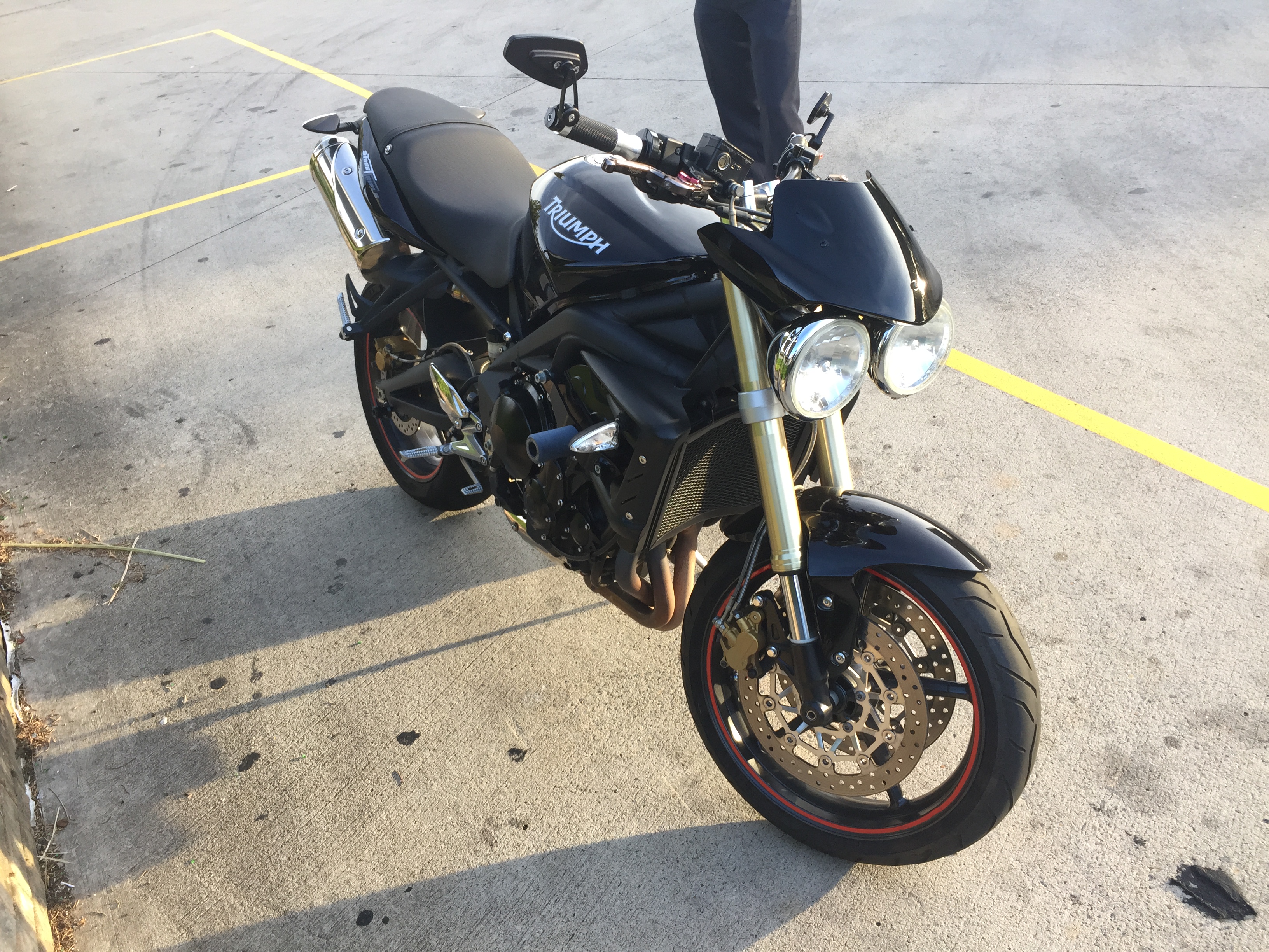 2010 TRIUMPH STREET TRIPLE 675 ROAD
