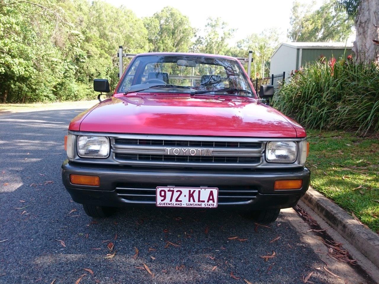 1990 TOYOTA HILUX 4X2