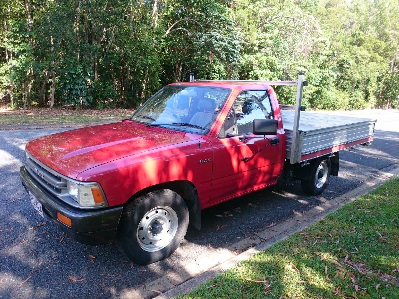 1990 TOYOTA HILUX 4X2