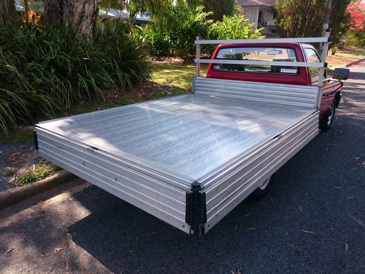 1990 TOYOTA HILUX 4X2