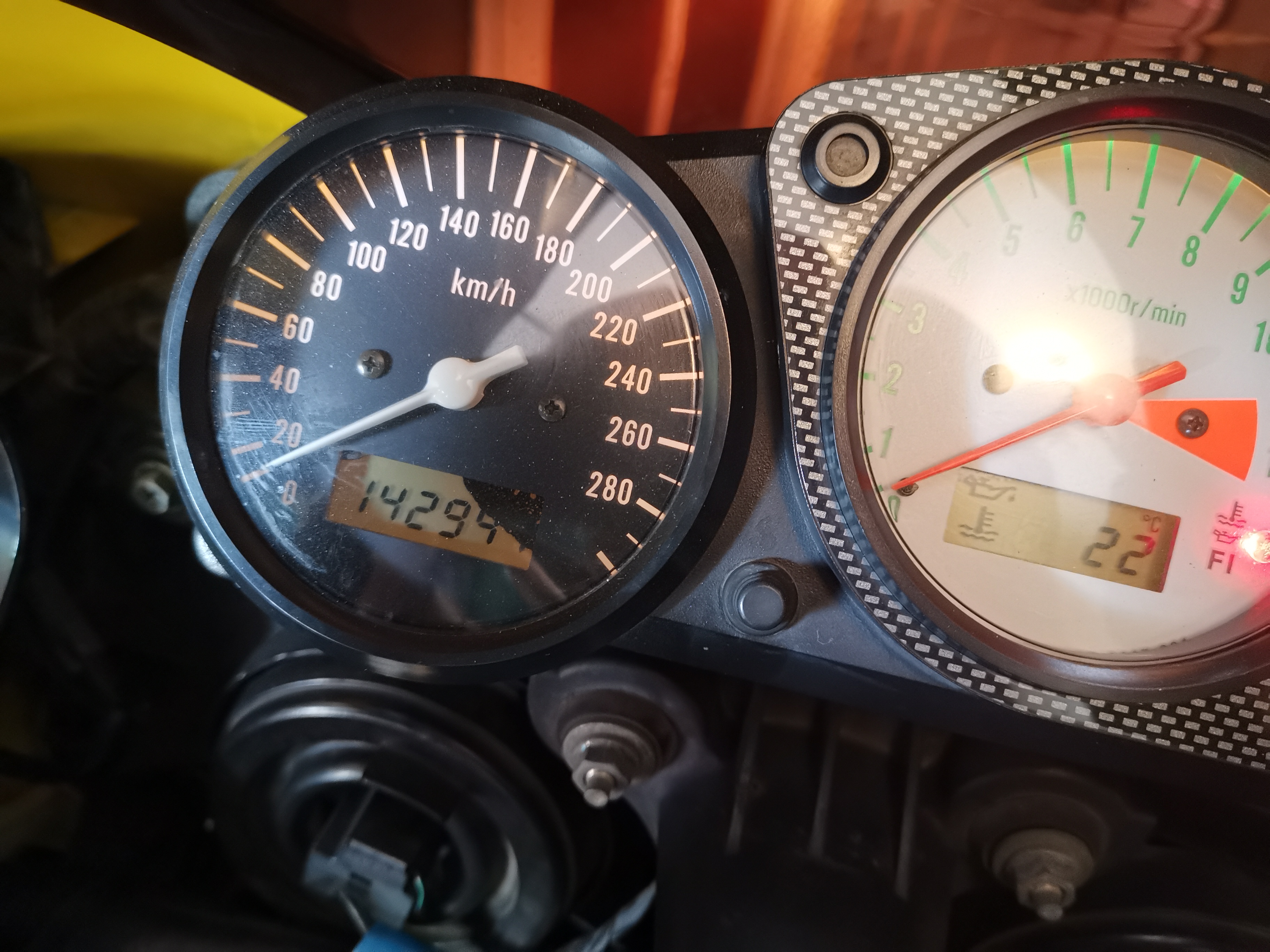 2000 SUZUKI TL1000R
