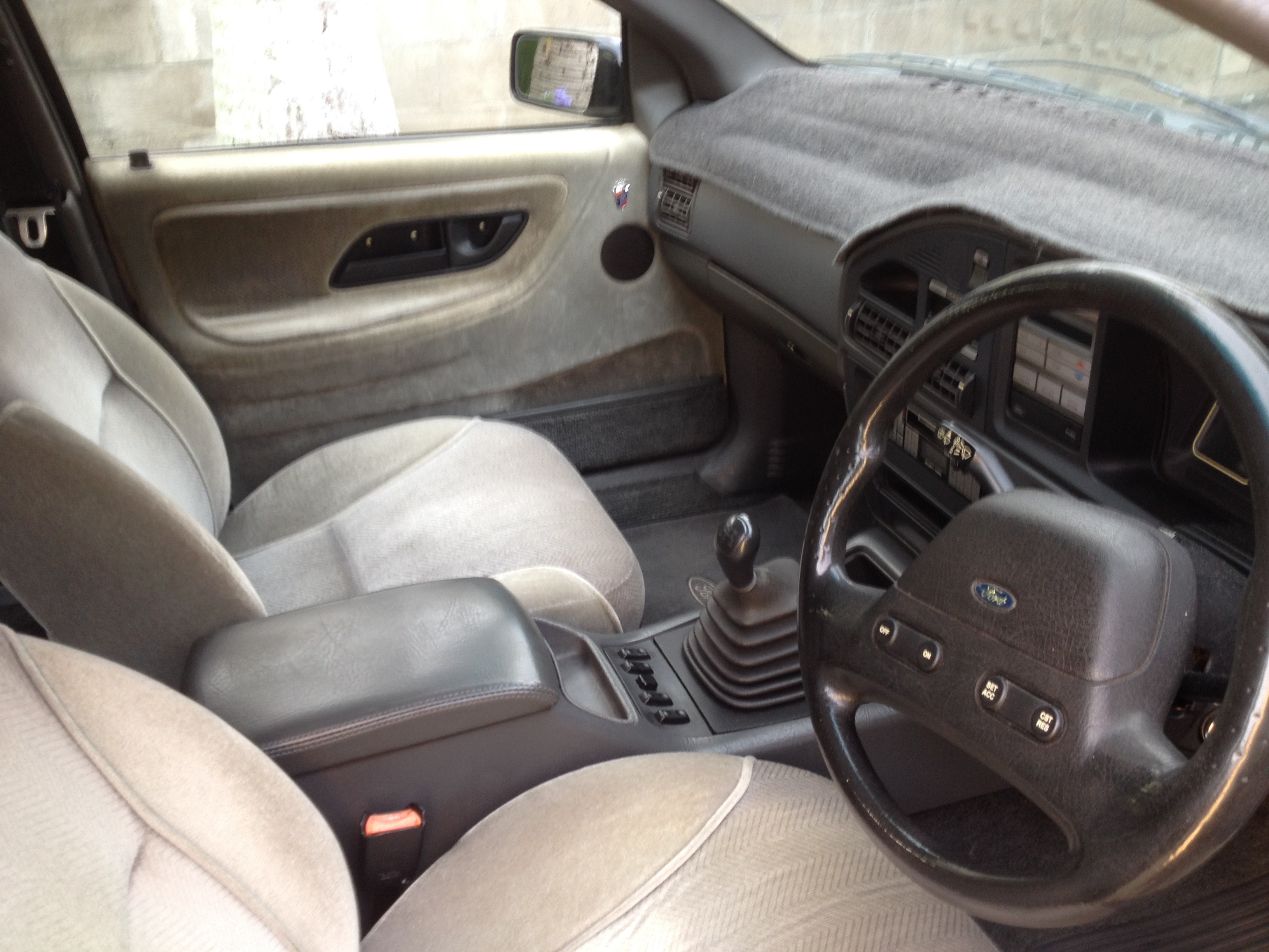 1989 FORD FAIRMONT EA GHIA 4D SEDAN