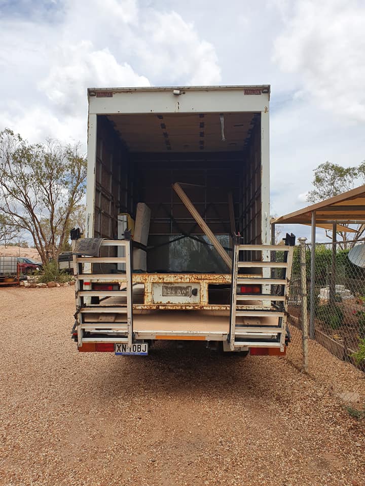 2000 ISUZU NQR 450 TRUCK