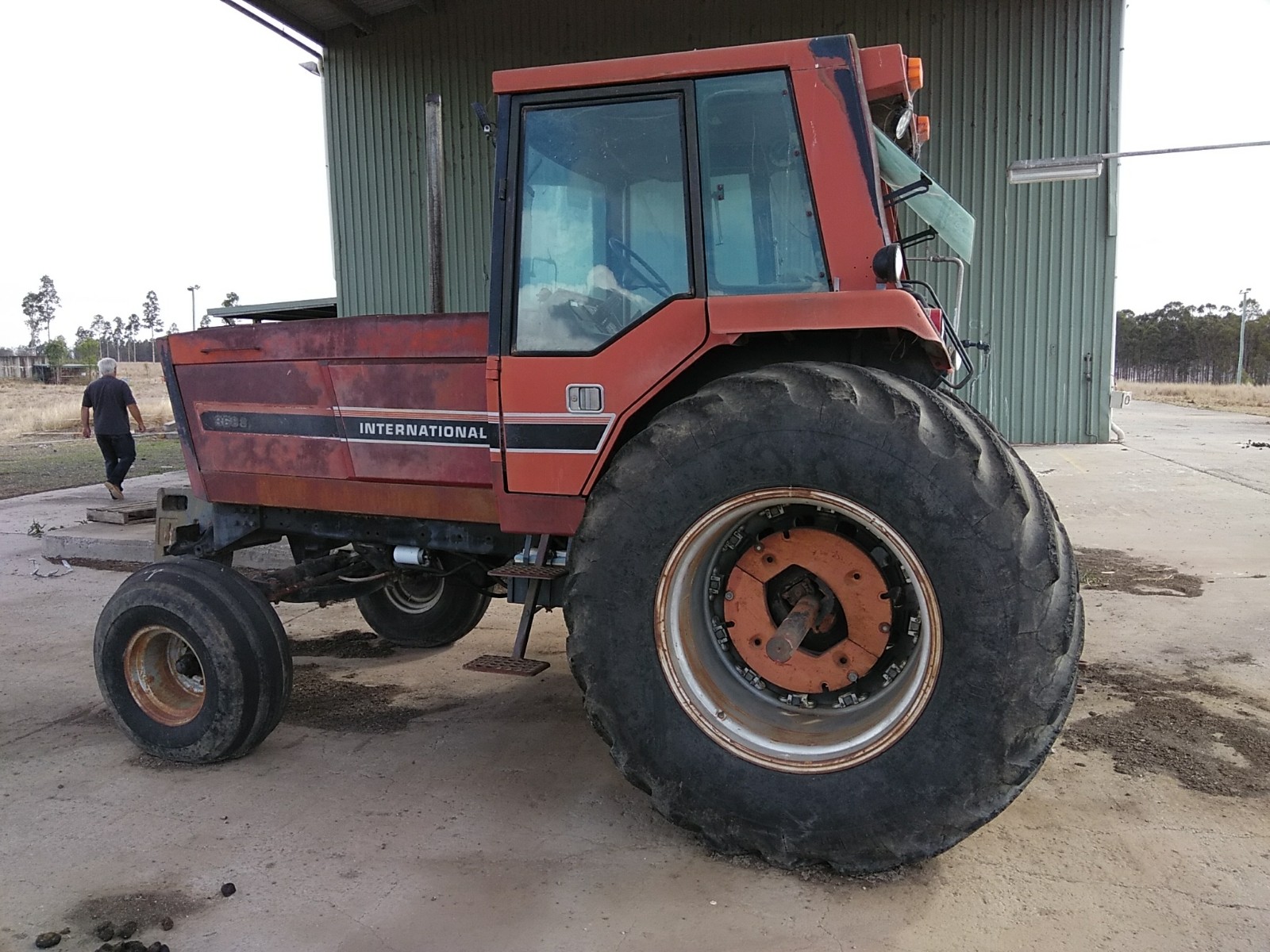 1983 International 3688 Tractor